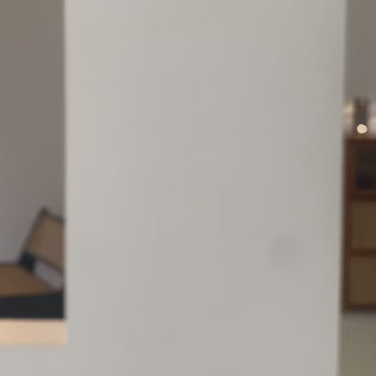 Wiederaufladbare LED-Tischlampe mit Stil und Funktion