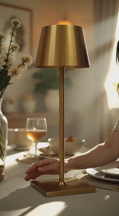 Wiederaufladbare LED-Tischlampe mit Stil und Funktion